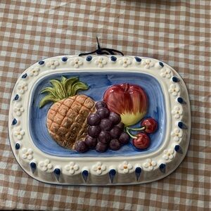 Sigma Beauty Fruit Accent Plate - Blue, Red, Green